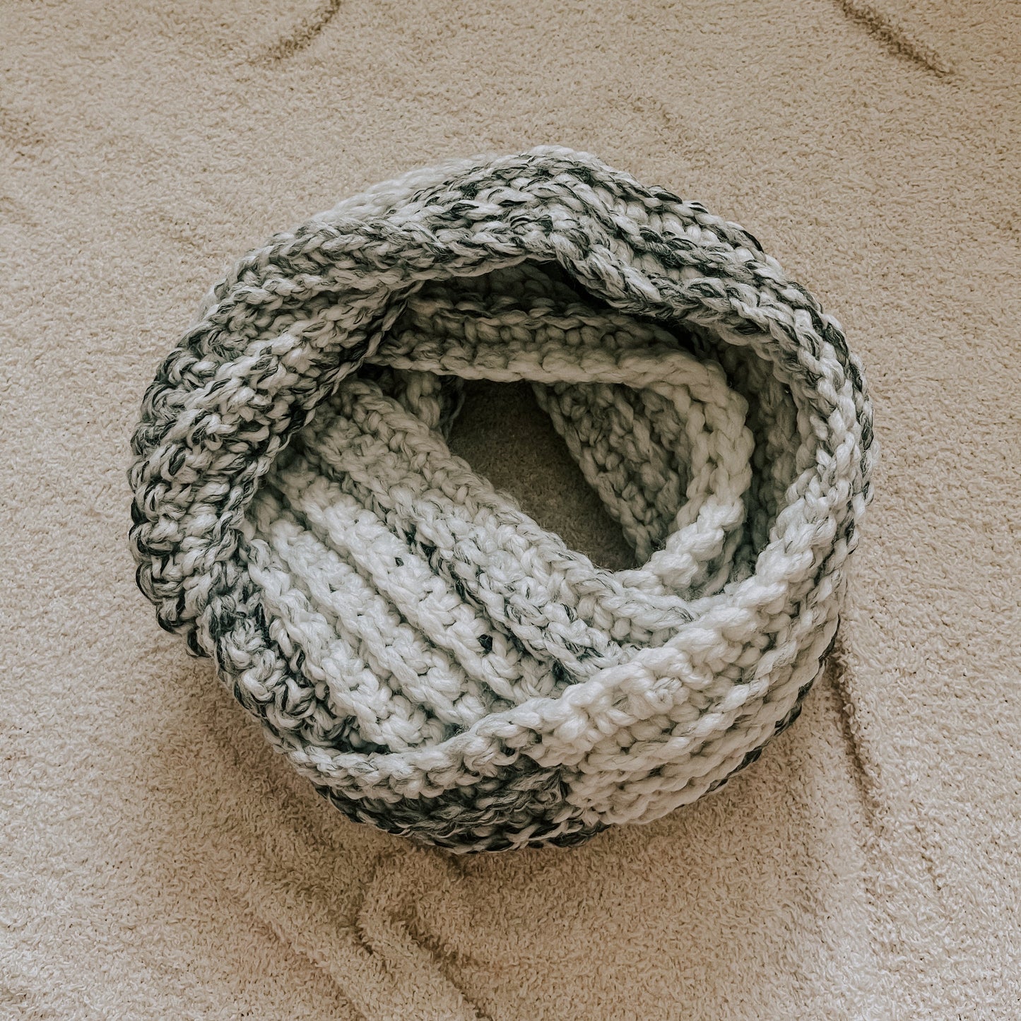 Chunky Infinity Scarf | Marble