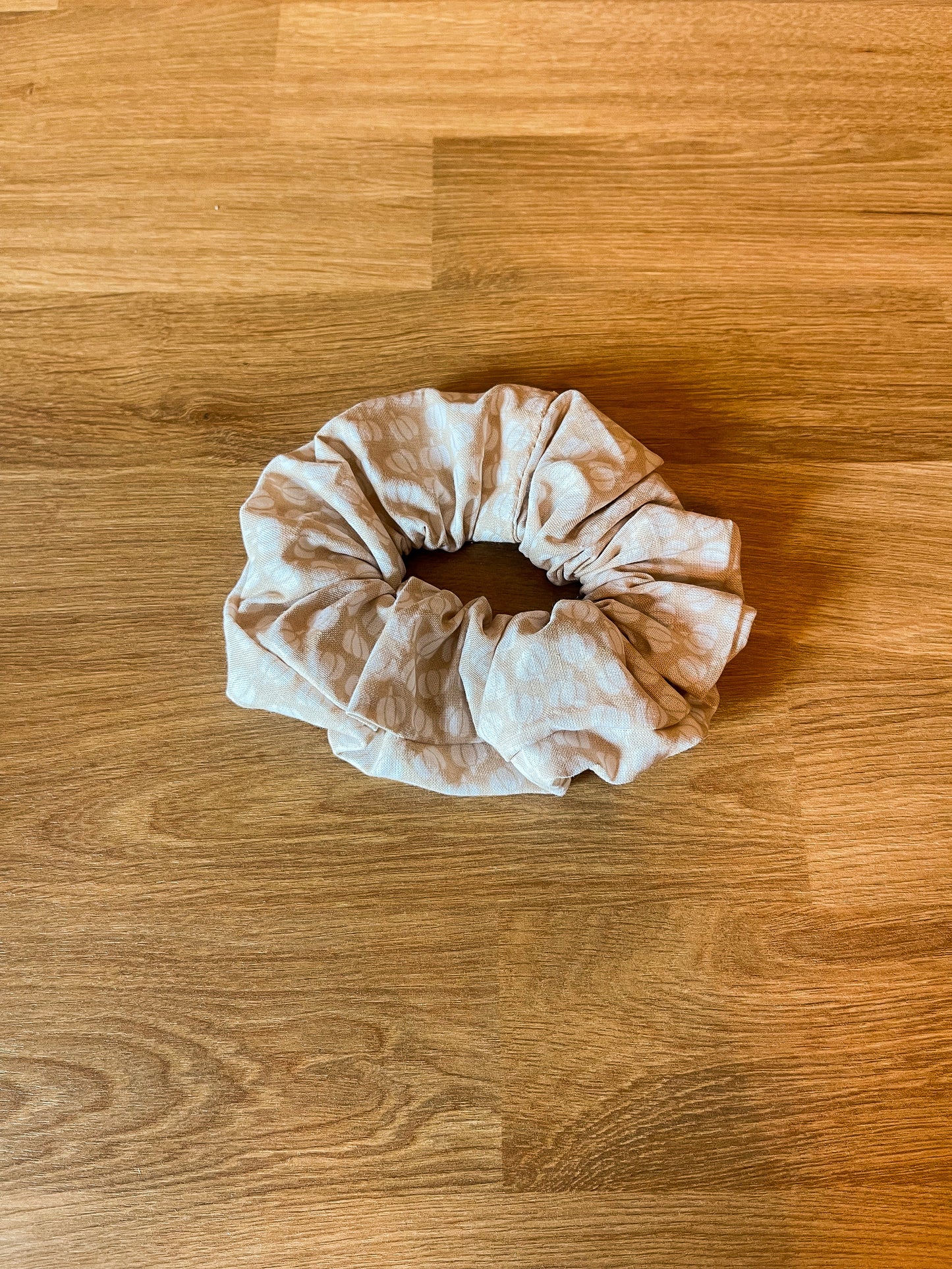 Halloween Scrunchie | Tan Pumpkins