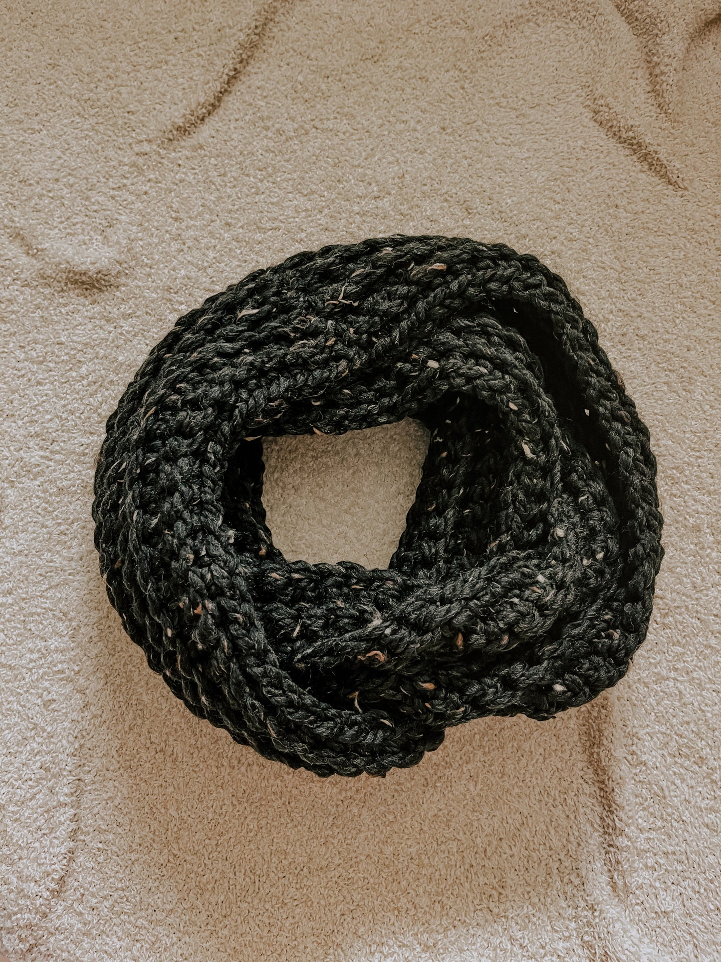 Chunky Infinity Scarf | Obsidian