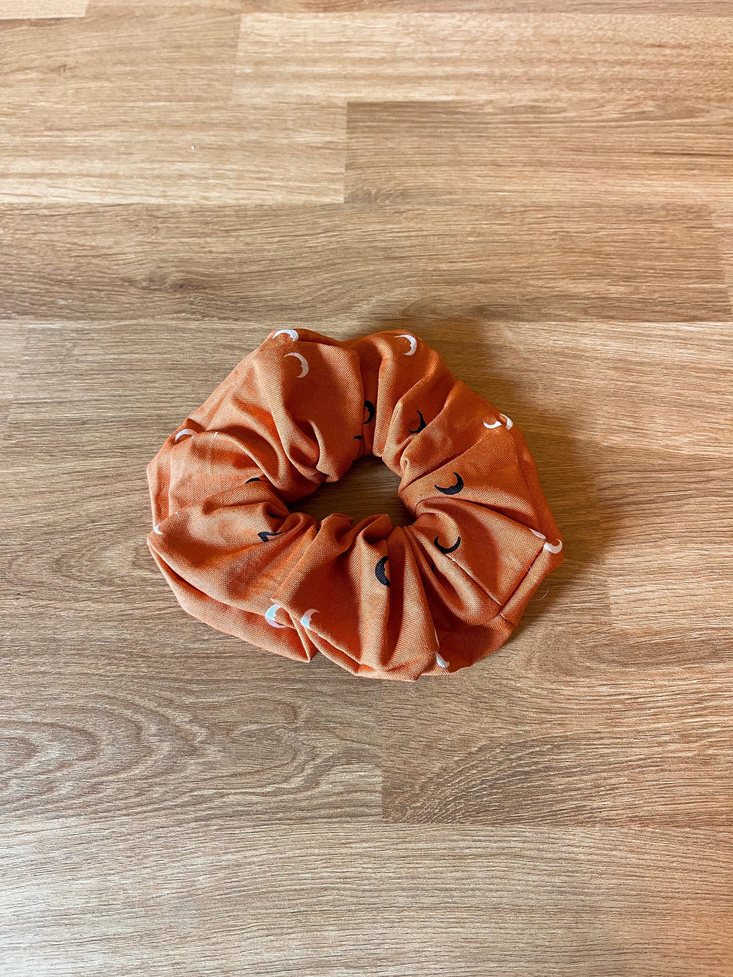 Halloween Scrunchie | Orange Moons