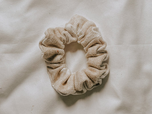 Cotton Scrunchie | Cream Plaid