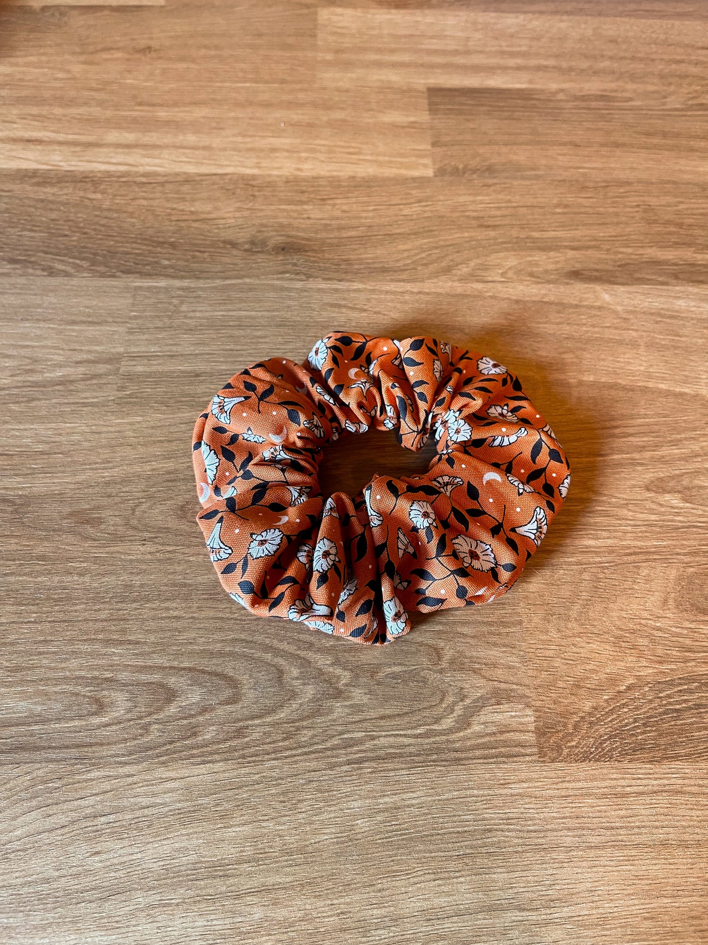 Halloween Scrunchie | Orange Flowers